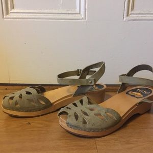 Swedish Hasbeens Green Sandal Clogs
